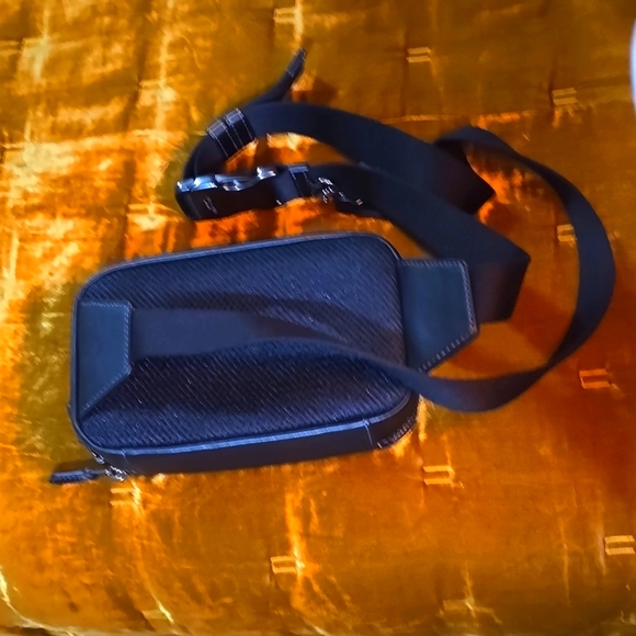 Wyatt Belt Bag In Signature Canvas - Picture 3 of 5